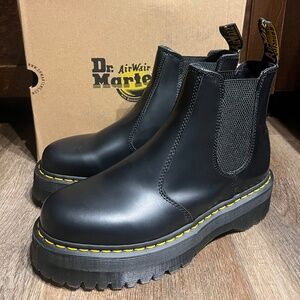 Dr. Martens 2976 Quad Retro Smooth Leather Platform Black Chelsea Boots